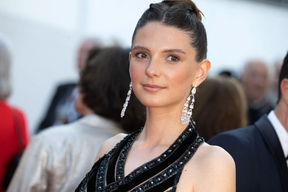 Le chignon haut twist&eacute; de Jos&eacute;phine Japy