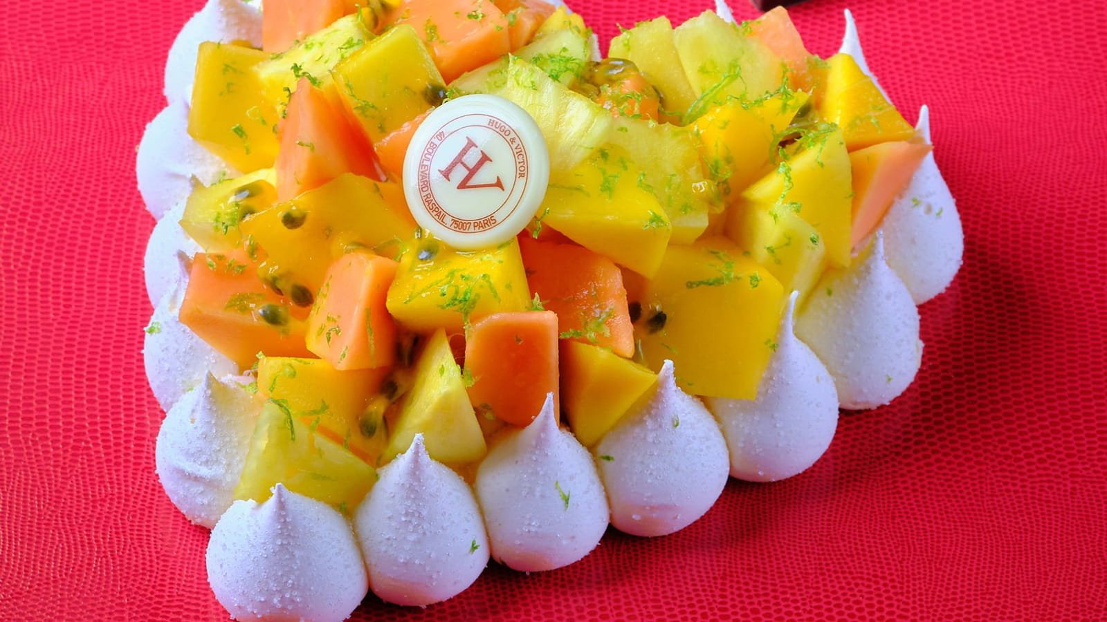 La pavlova coeur aux fruits exotiques d'Hugo & Victor