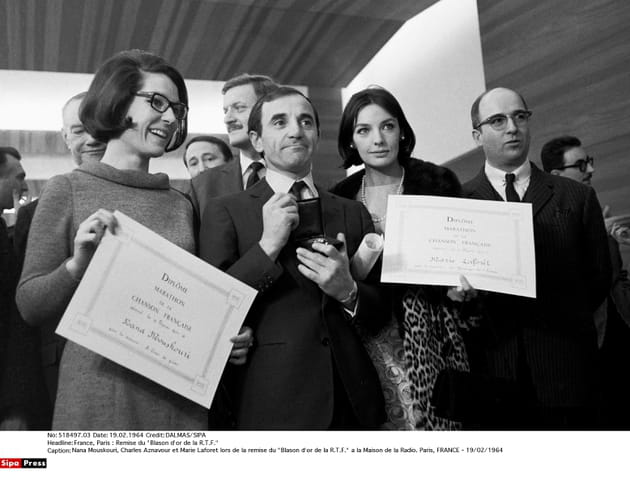 Avec Nana Mouskouri et Marie Laforet &agrave; la Maison de la radio, en 1964