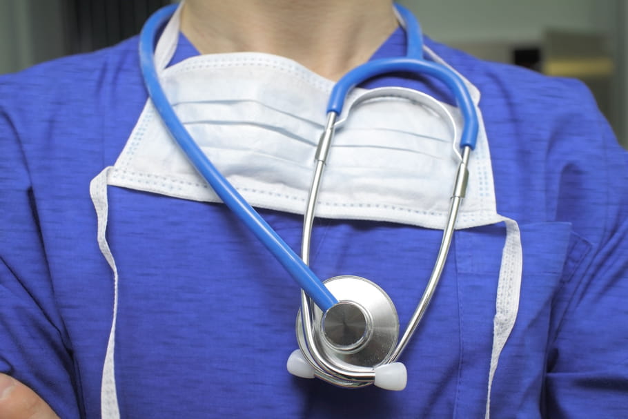 Hospitalisation et coronavirus : nombre, courbe, carte des départements