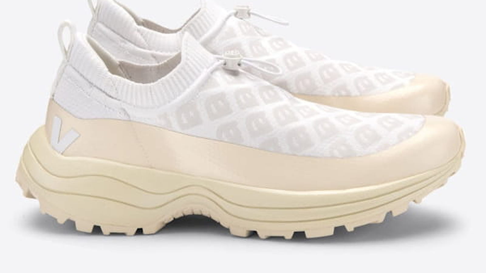 Baskets Veja x Amélie Pichard