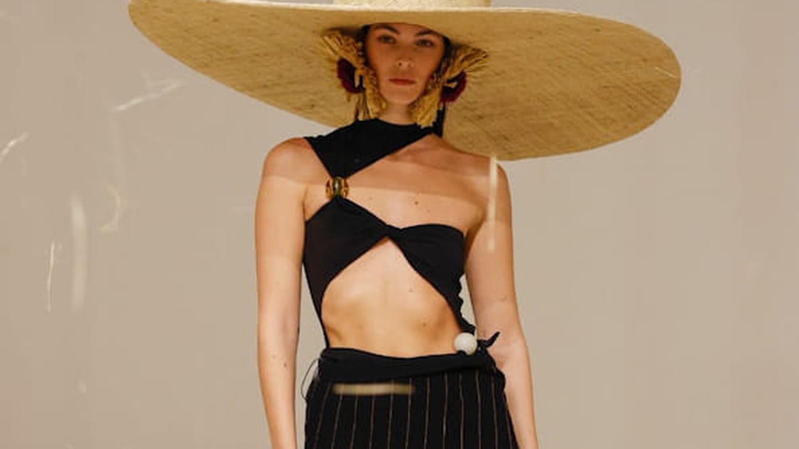 Look 3
