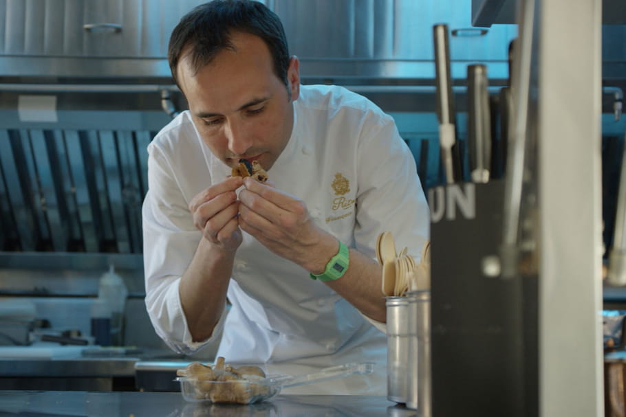 François Perret, le chef pâtissier des grands palaces parisiens