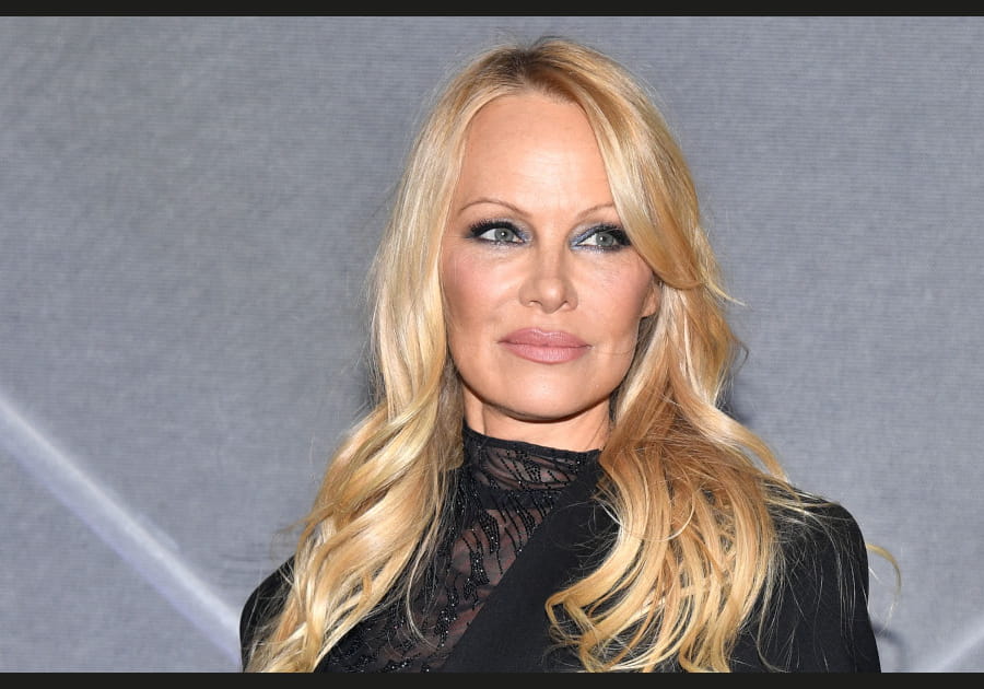 Top&nbsp;: les cheveux ondul&eacute;s de Pamela Anderson