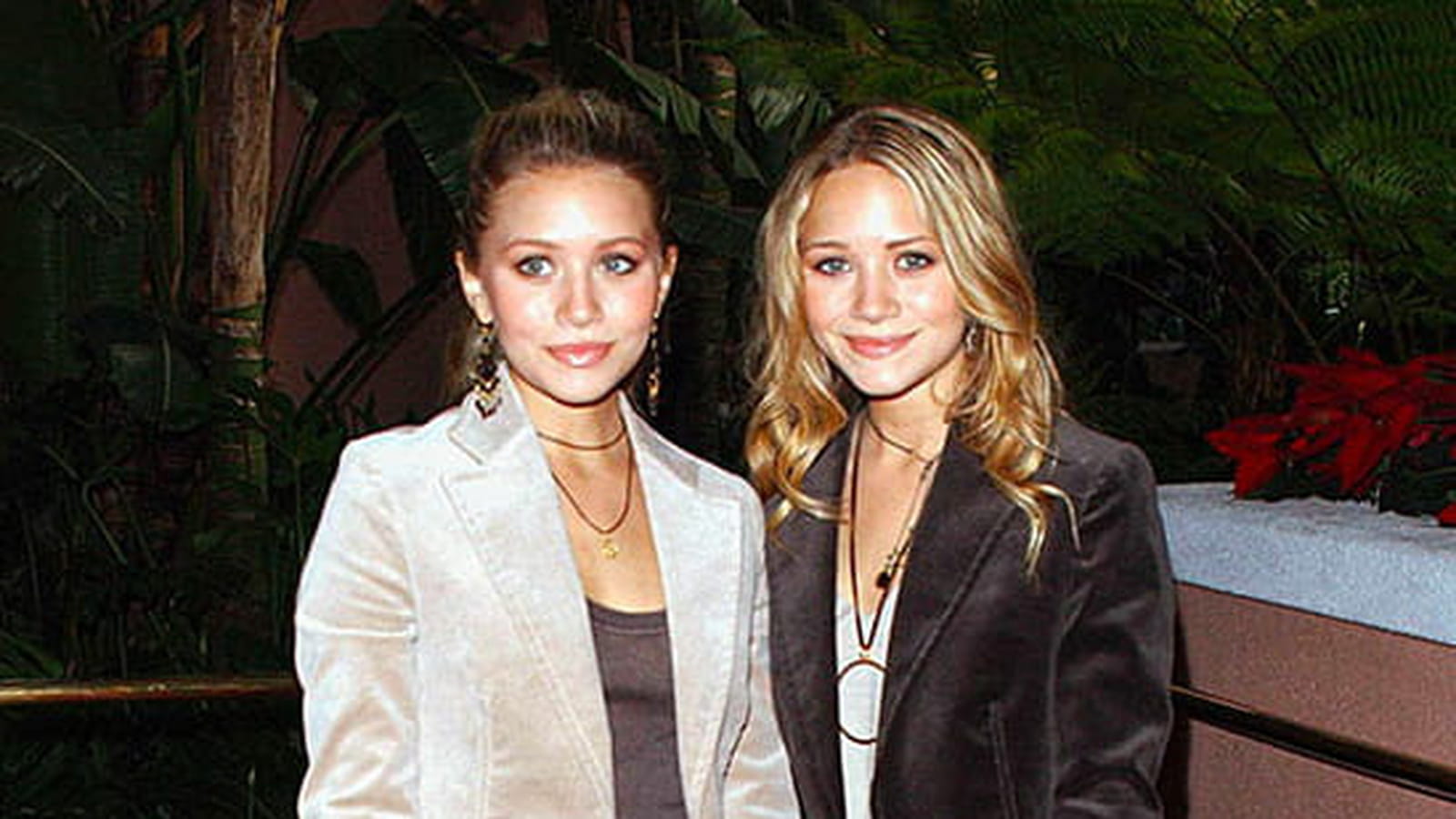Mary-Kate et Ashley Olsen le 4 décembre 2002