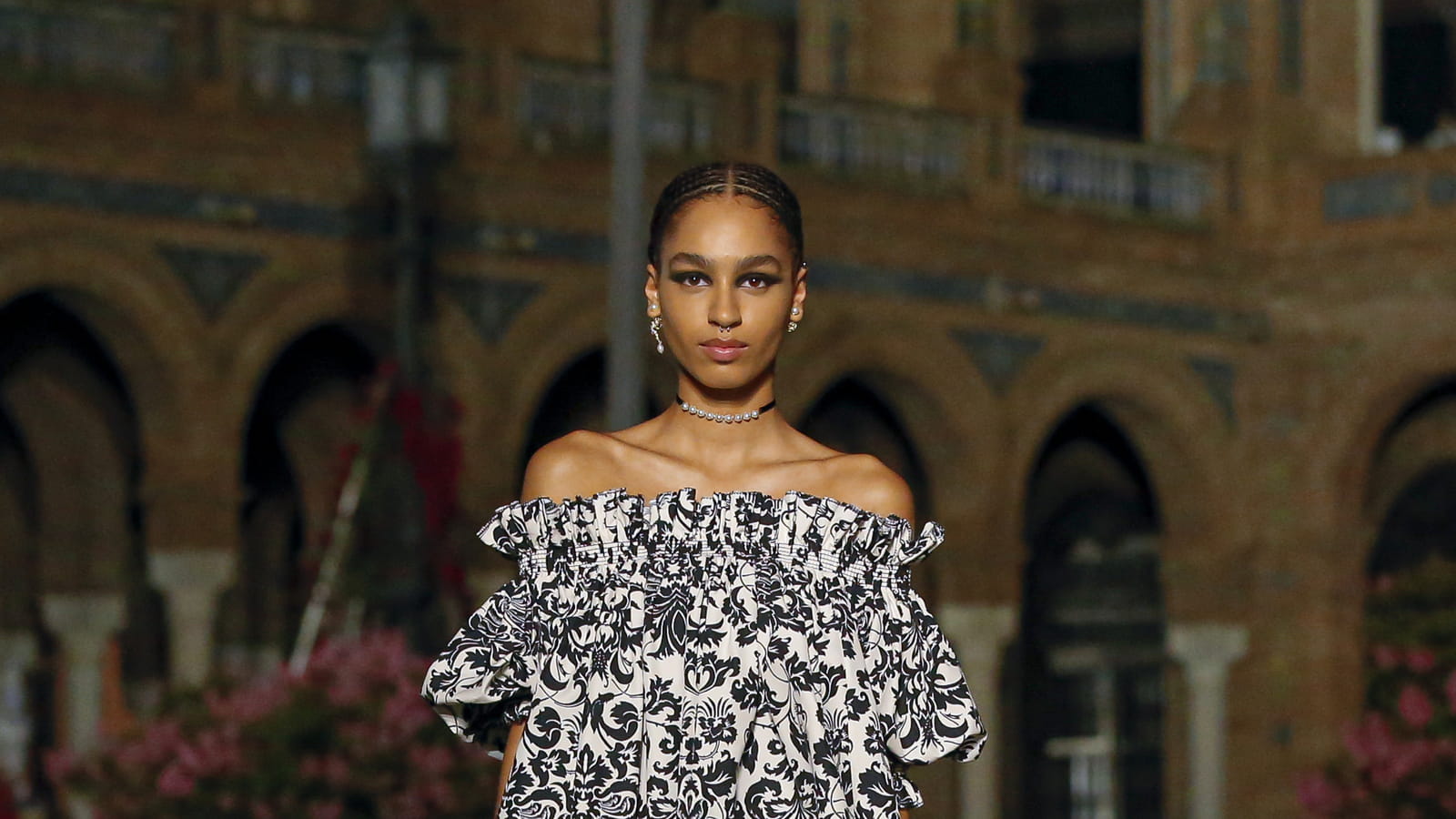 Look 14