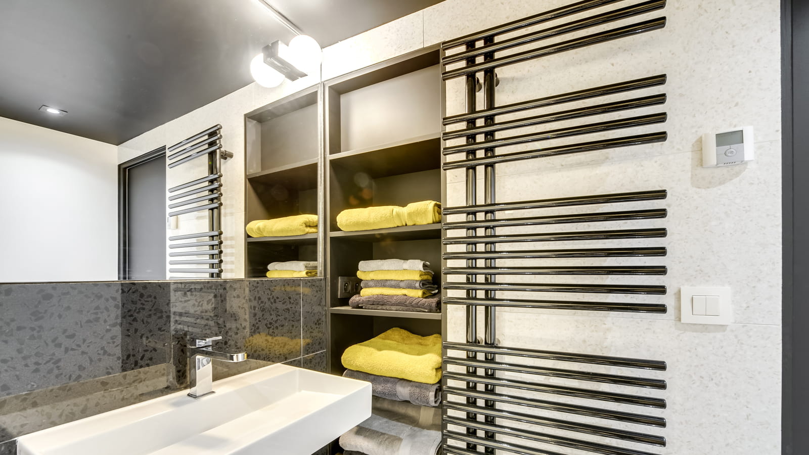 Salle de bains après