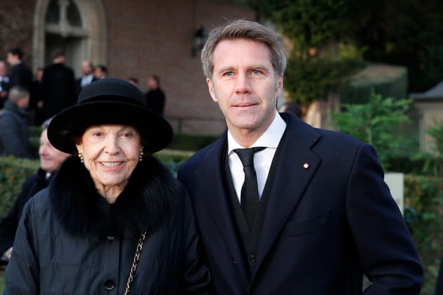 Emmanuel-Philibert de Savoie devant la chapelle Saint-Louis