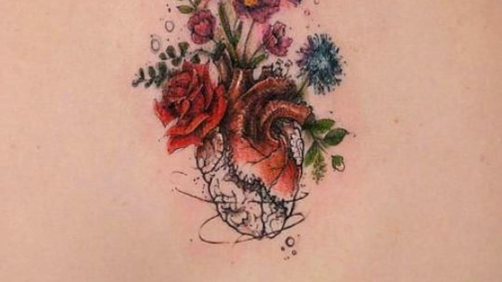 Coeur géant dans le dos