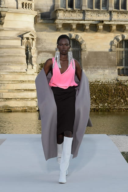 Look 17&nbsp;du d&eacute;fil&eacute; Valentino haute couture automne-hiver 2023-2024