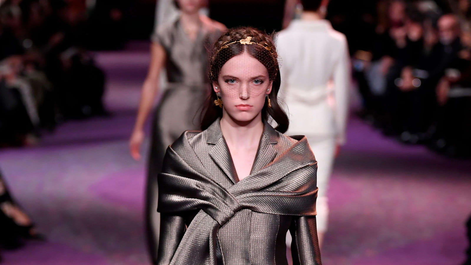 Look 17