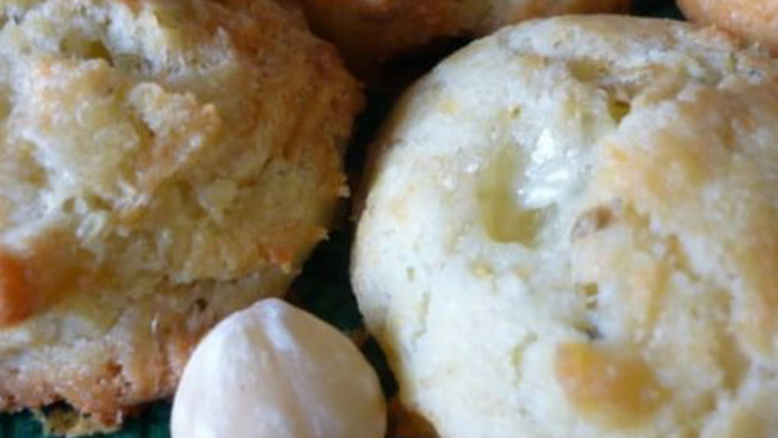 Cookies au roquefort et aux noisettes