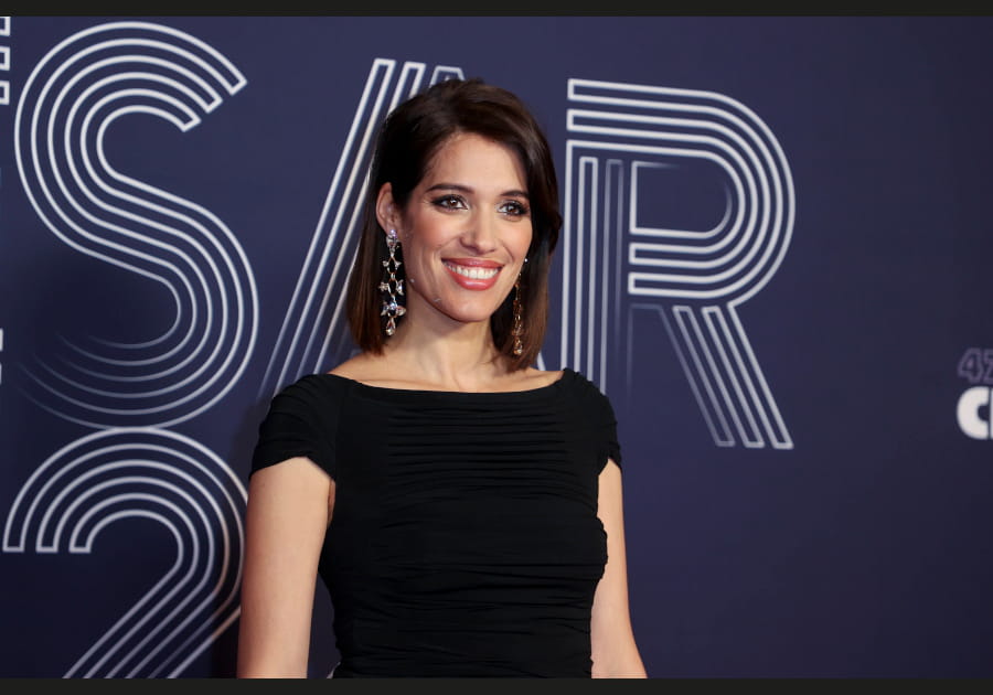 La bouche glossy de Laurie Cholewa