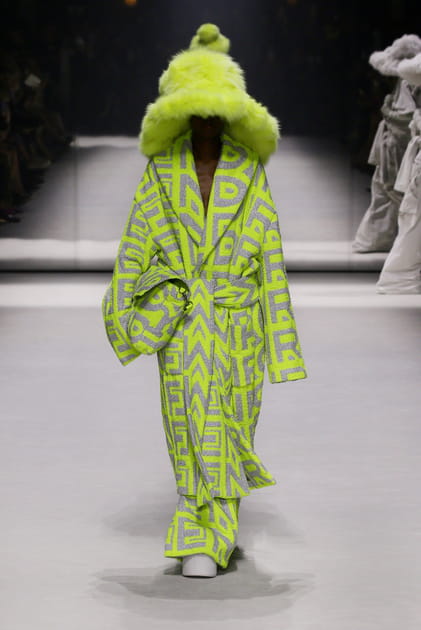 Look 49&nbsp;du d&eacute;fil&eacute; Fendi