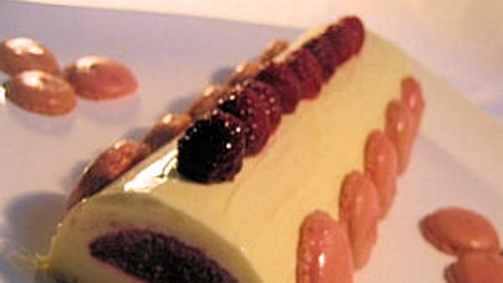 Bûche chocolat blanc framboise