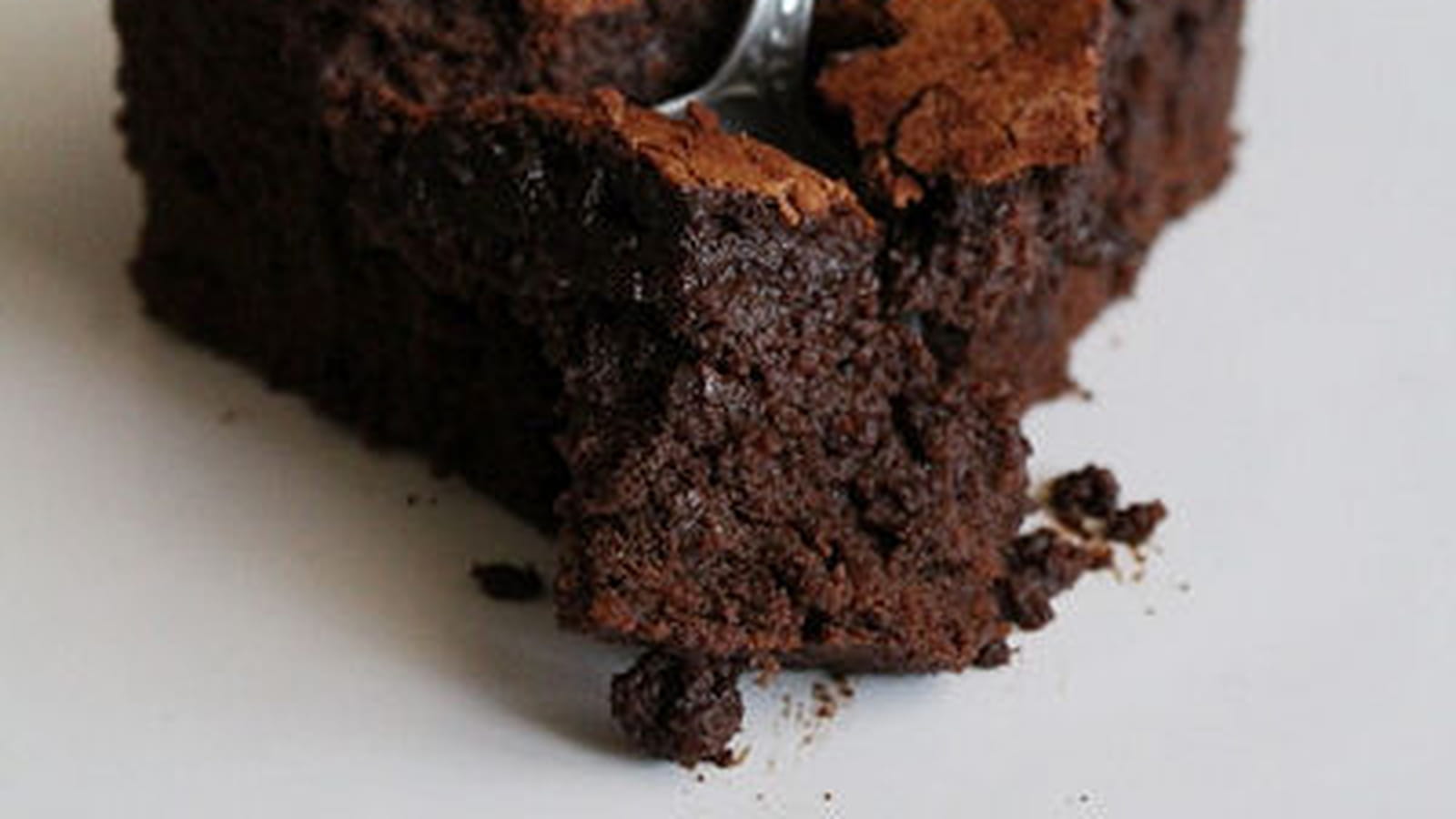 Gâteau mousse léger au chocolat et zestes d'orange sans gluten