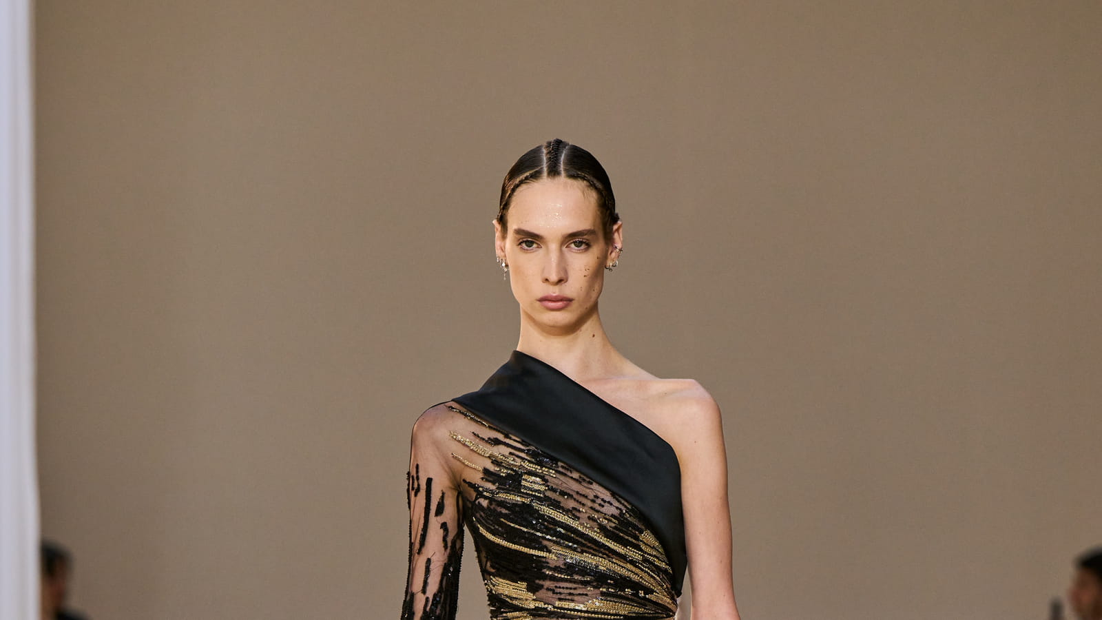 Look 37