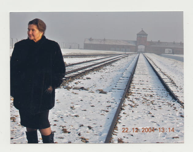 Simone Veil Auschwitz 2004 simone-veil-auschwitz-2004