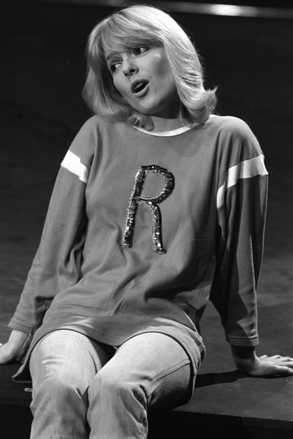 France Gall en jean et T-shirt large