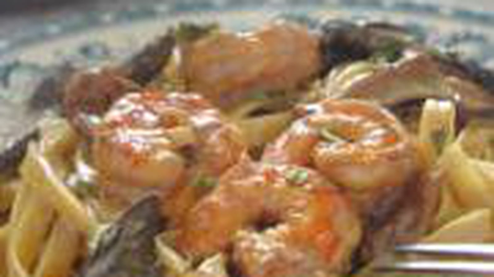 Tagliatelles crevettes et crème aux champignons