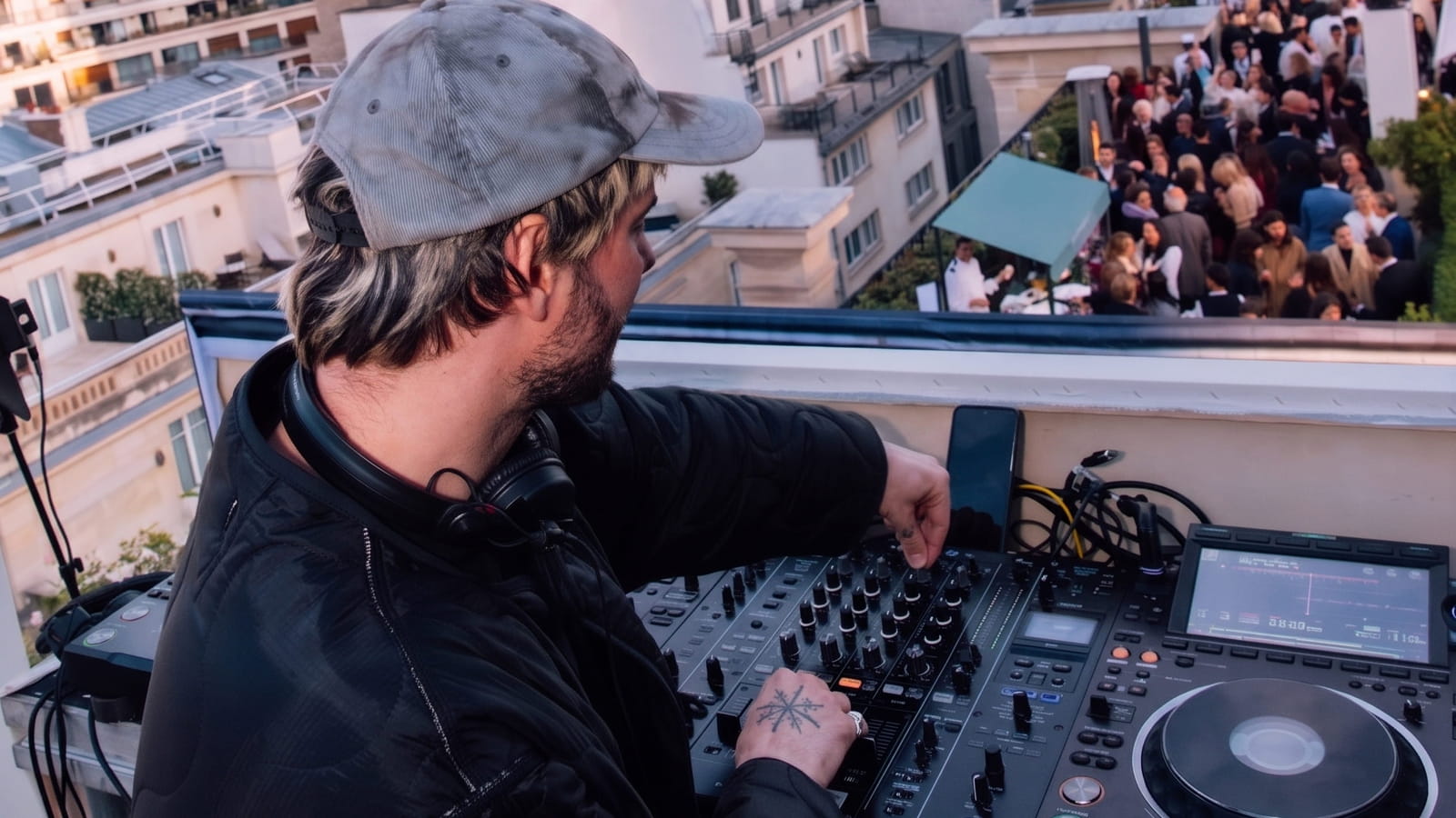 DJ Fakear