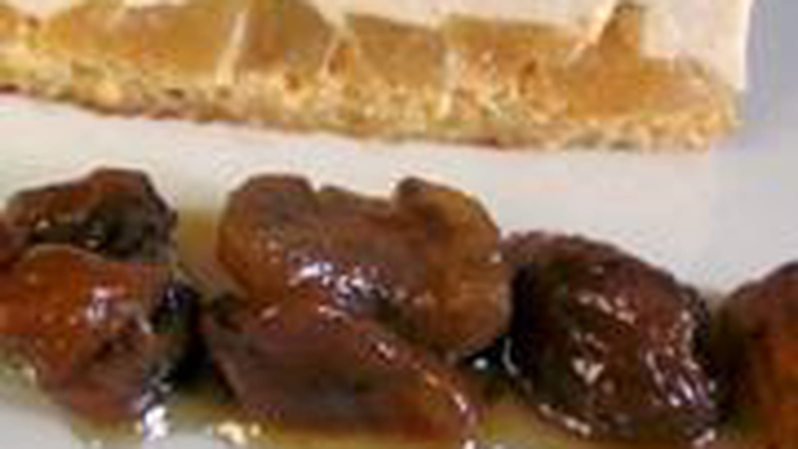 Entremets marron, poires au caramel