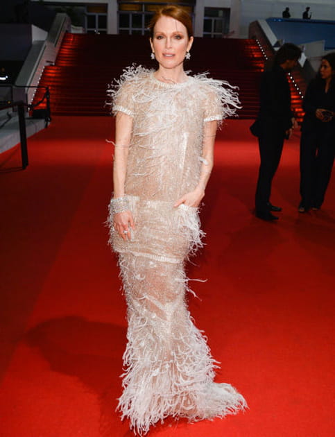 Julianne Moore, oiseau de paradis en Chanel