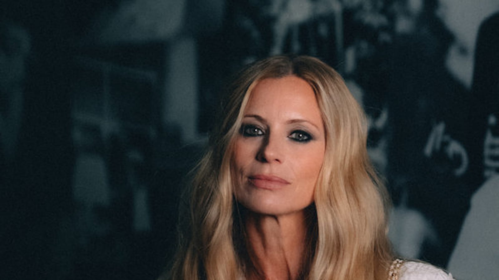 Laura Bailey au défilé Chanel printemps-été 2023