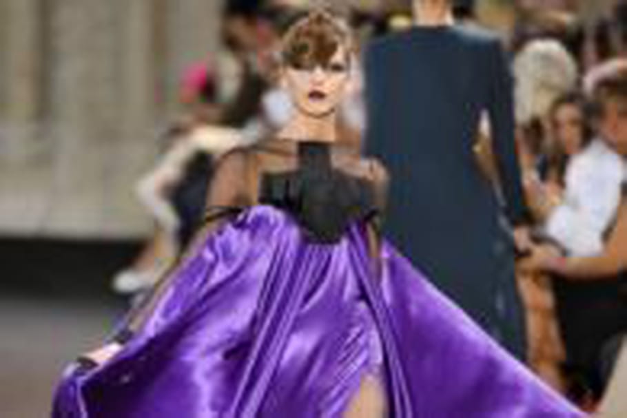 Calligraphie couture chez Stéphane Rolland