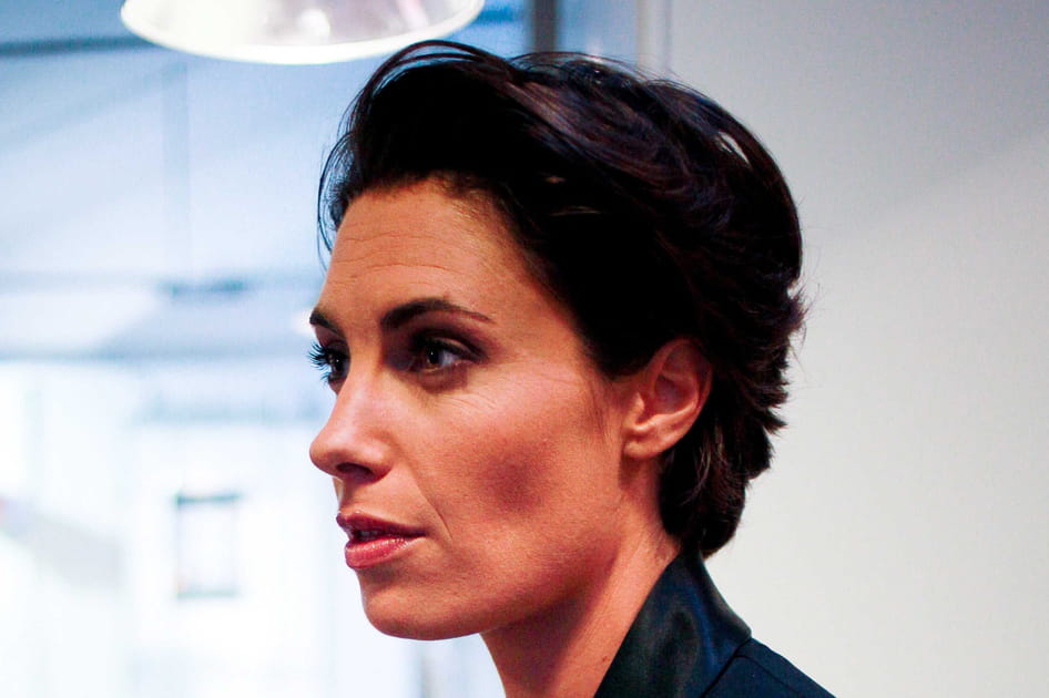 La coiffure sophistiqu&eacute;e d'Alessandra Sublet