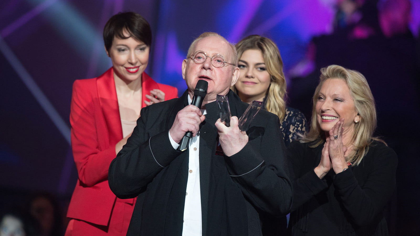 William Sheller reçoit une victoire d'honneur par Jeanne Cherhal, Louane et Véronique Sanson
