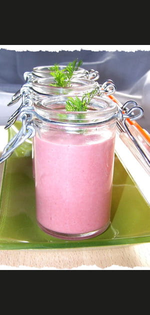 Velout&eacute; froid de betteraves au gingembre