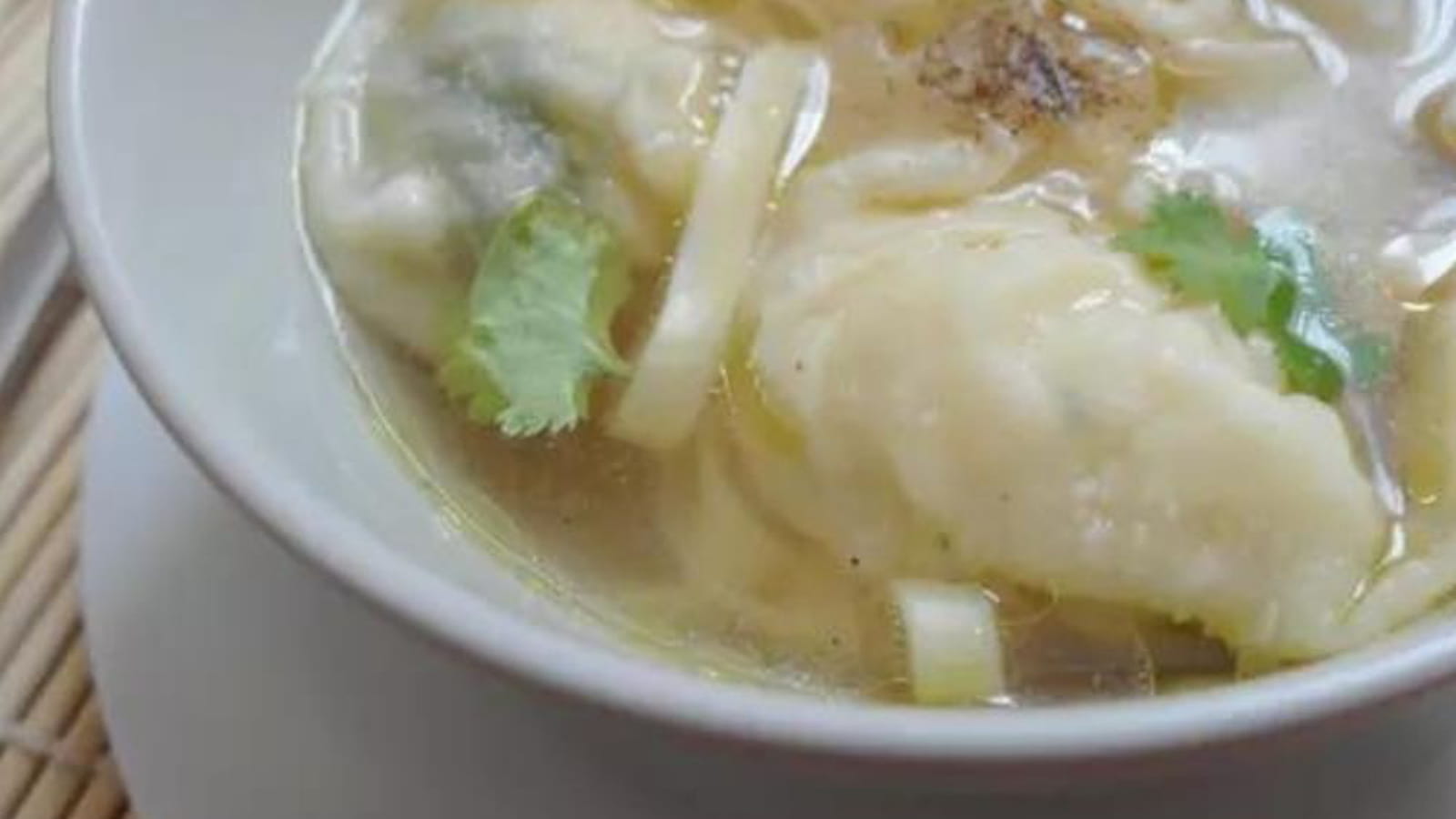 Soupe aux raviolis