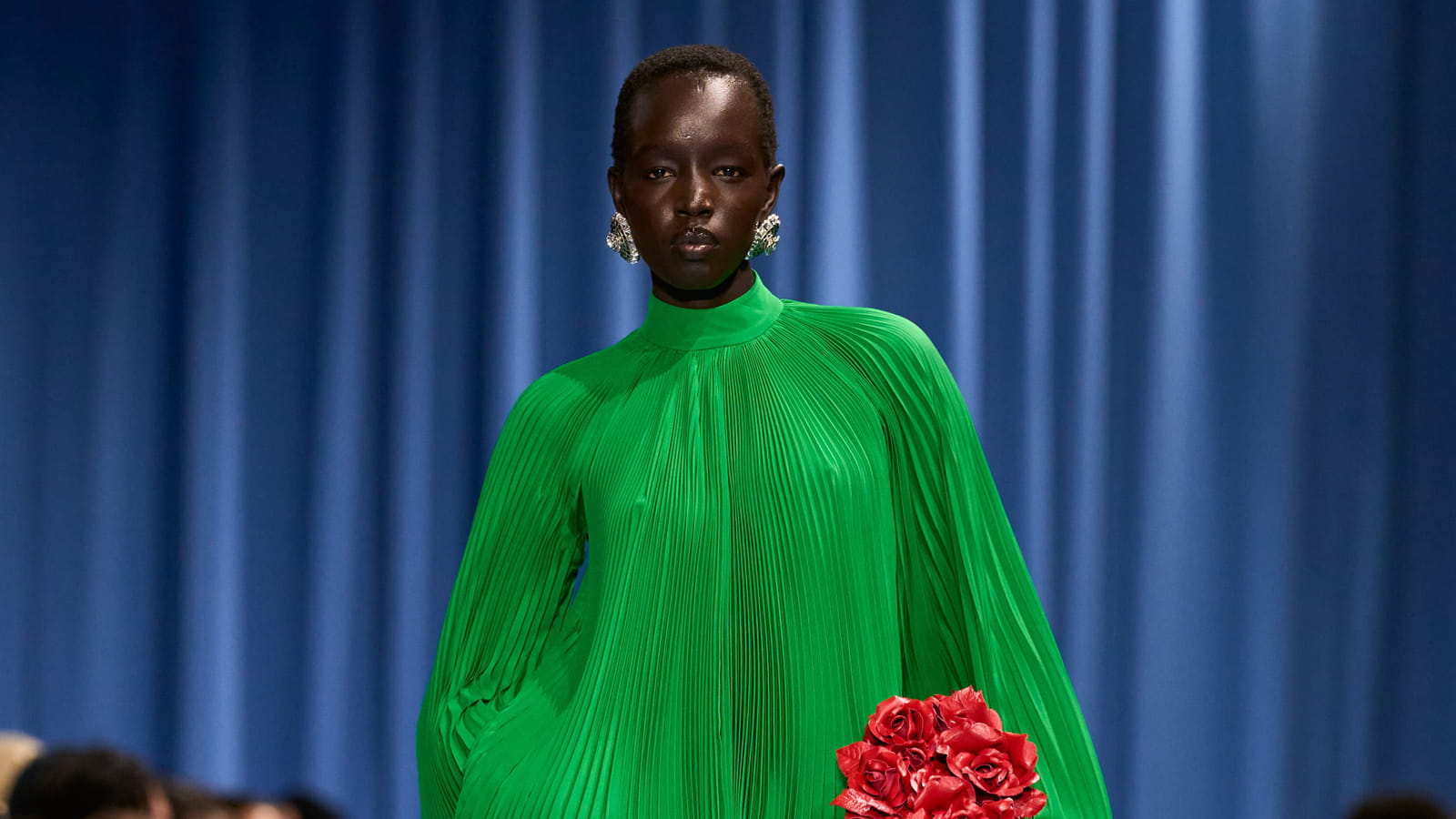 Look 15
