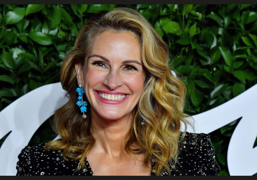 Le mi-long avec un ombr&eacute; hair miel de Julia Roberts