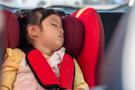 Ce gadget que les parents pensent pratique en voiture est &agrave; proscrire