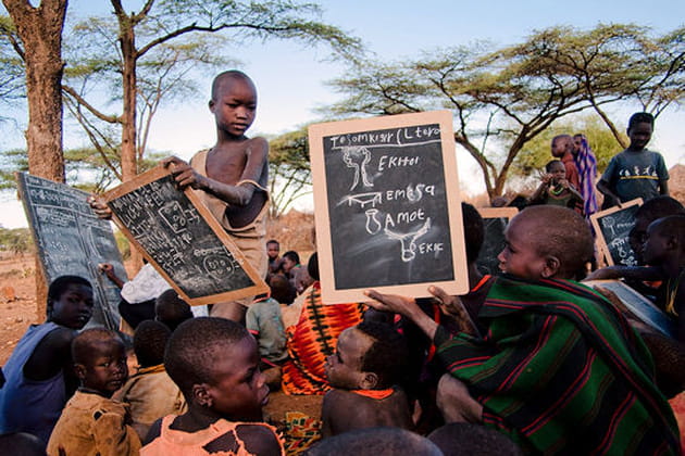 Les familles karamajong, en Ouganda
