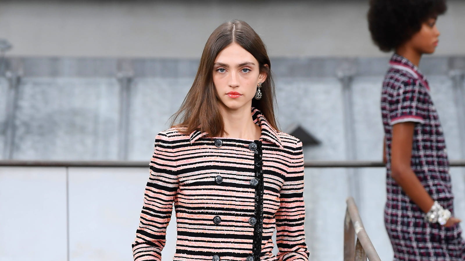 Look 19