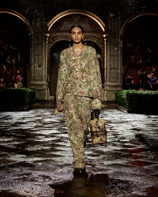 Look 77&nbsp;du d&eacute;fil&eacute; Dior