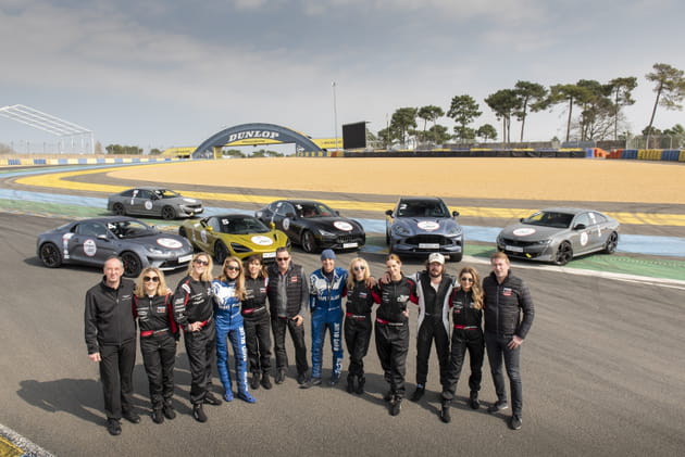 Caroline Vigneaux, Sandy Heribert, Débora Nogueira, Sylvie Testud, Maeva Coucke, Candice Pascal