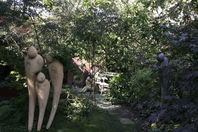 Suivez la rivière de cailloux