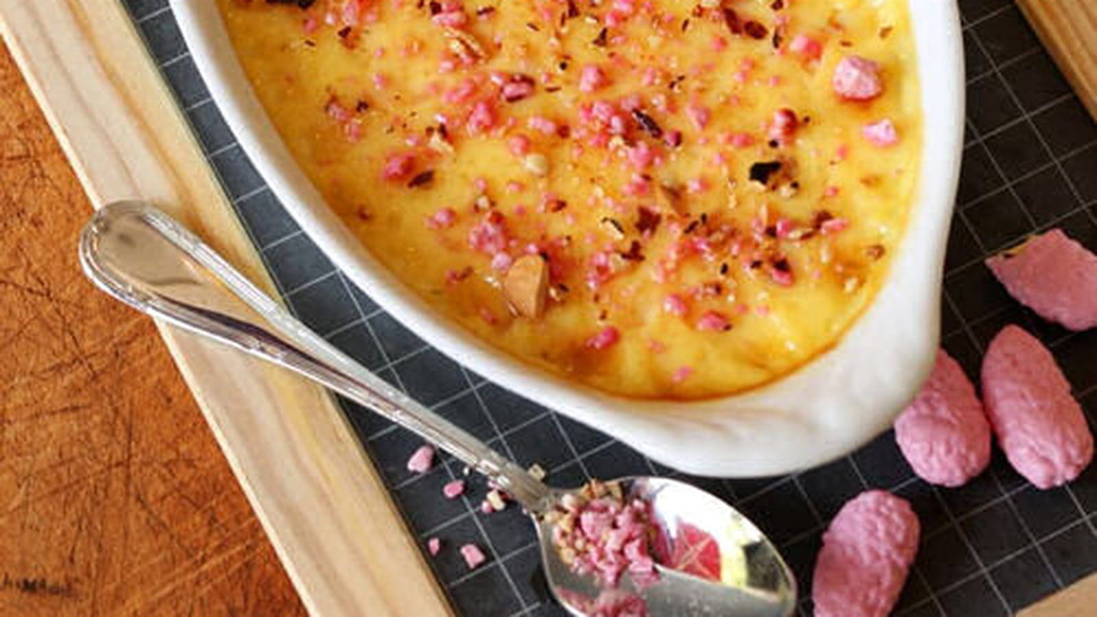 Crème brûlée aux pralines roses