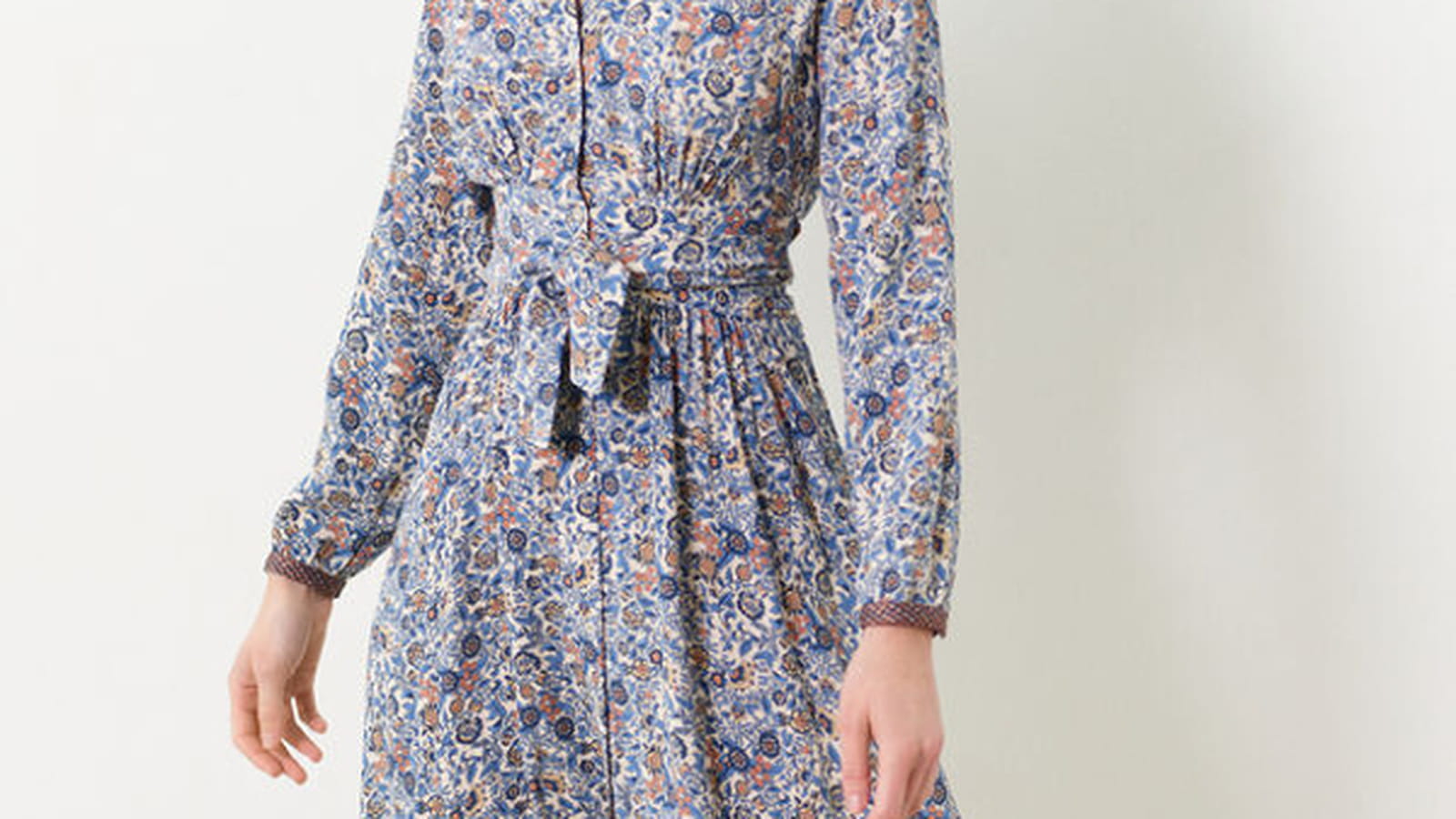 Robe Caroll