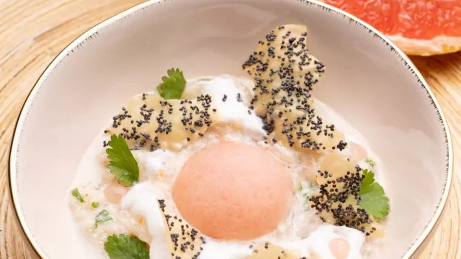 Ceviche de cabillaud au pamplemousse de Floride et lait de coco