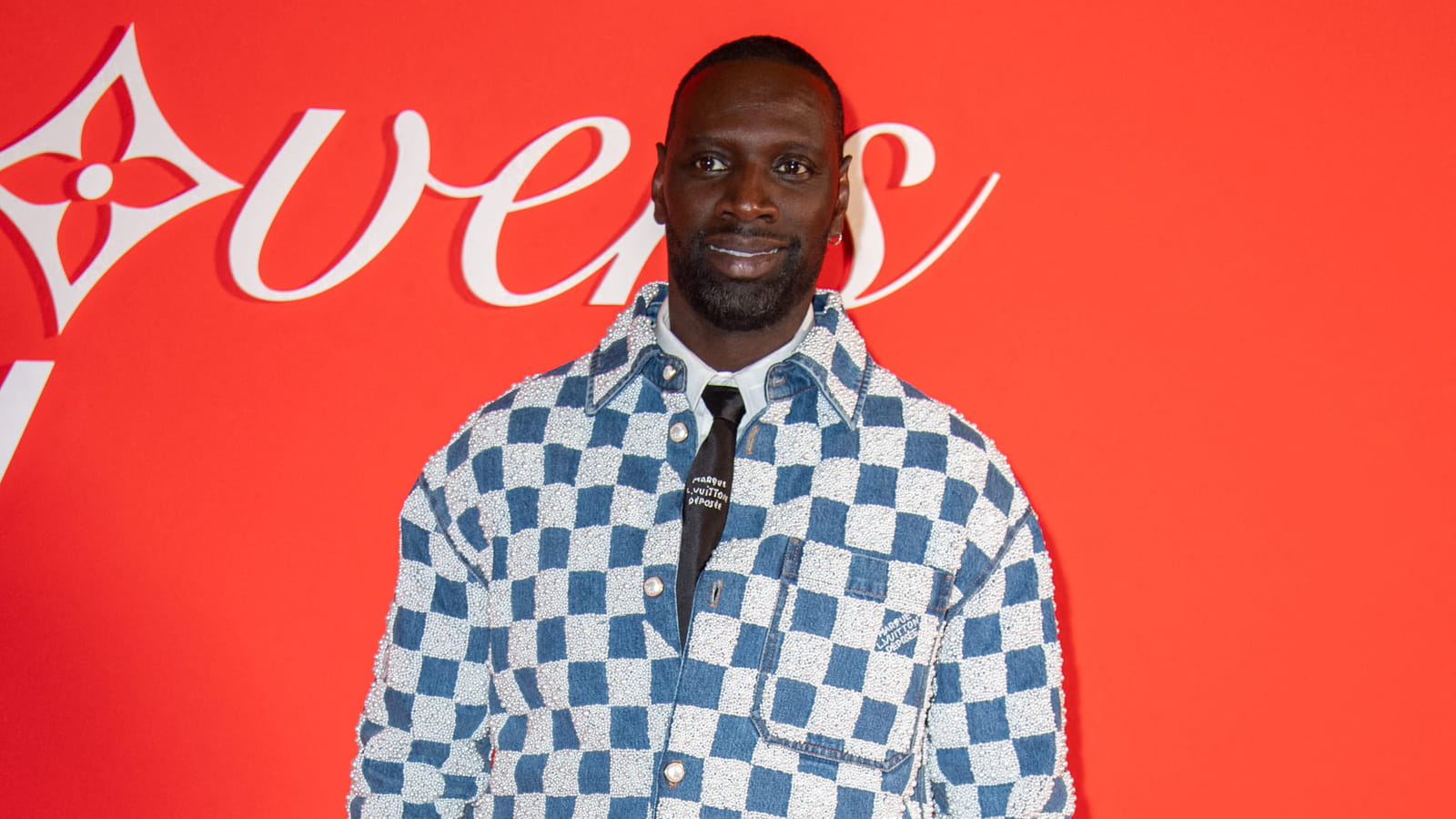 Ces 20 looks d'Omar Sy prouvent que l'acteur préféré des Français est aussi une fashionista avertie