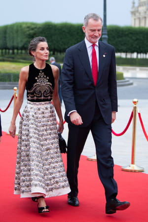 look-letizia-d-espagne