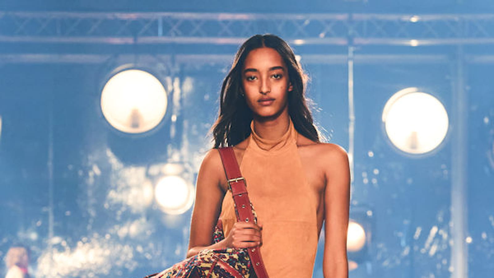 Look 14