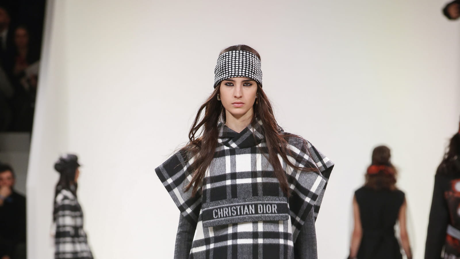 Look 48