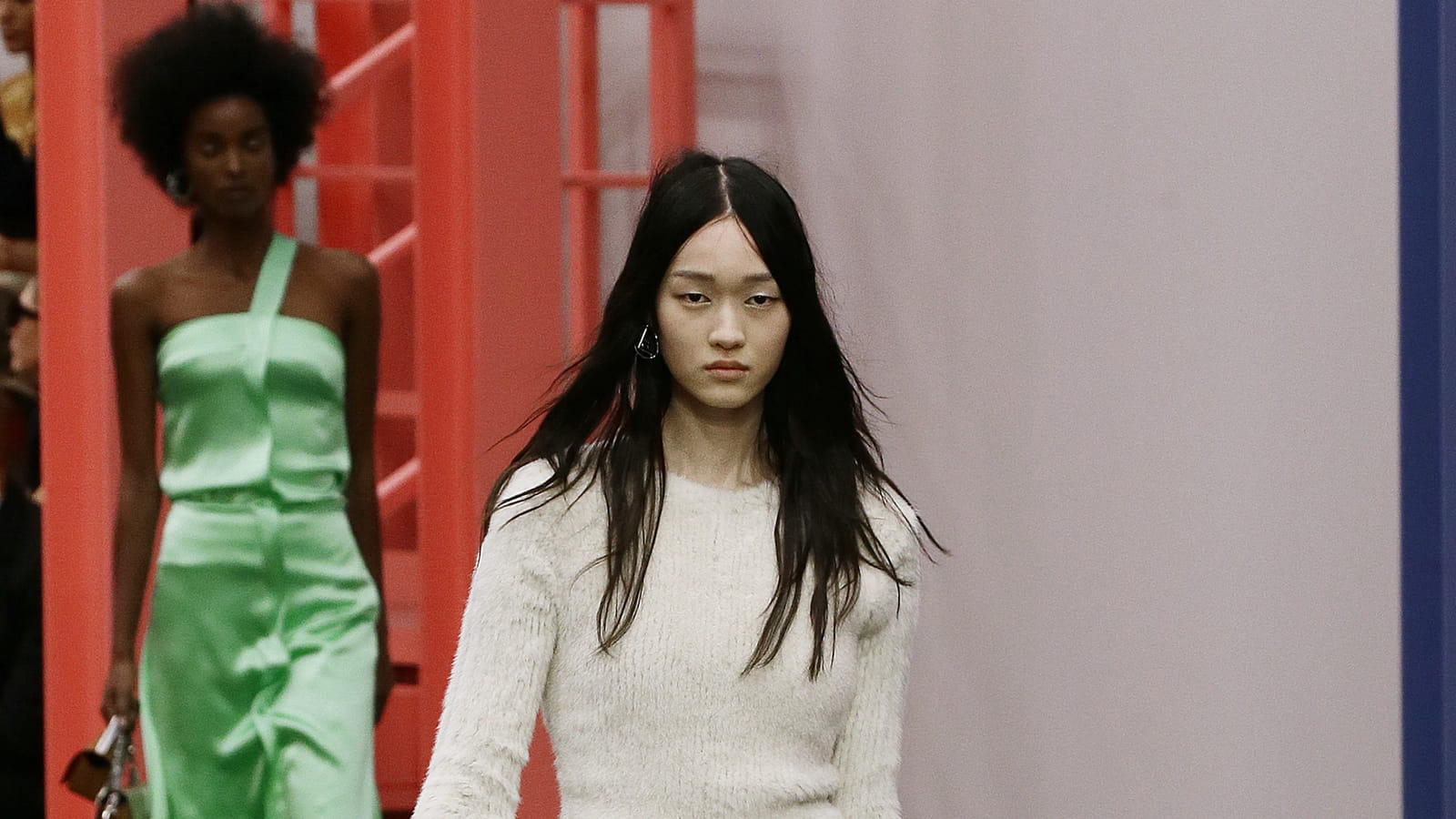 Look 30 