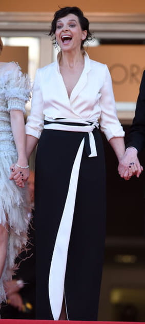 Juliette Binoche, chic en Armani Priv&eacute;